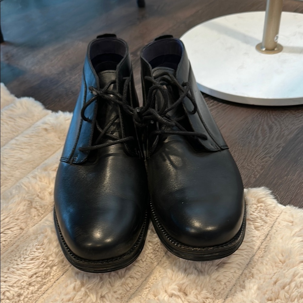 Cole Haan Black Leather Men's Shoes - Size 9.5
